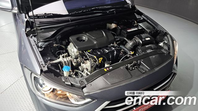 Hyundai AVANTE 2018 — photo 6