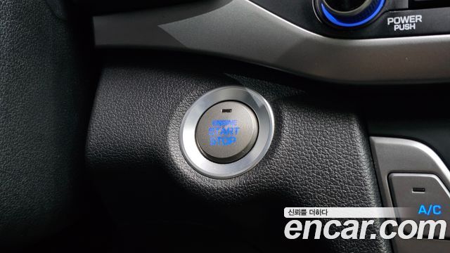 Hyundai AVANTE 2018 — photo 20