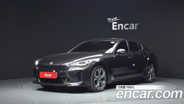 Kia Stinger 2018 — photo 1