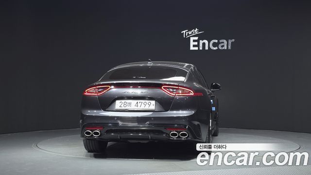 Kia Stinger 2018 — photo 4