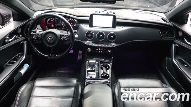 Kia Stinger 2018 — photo 10