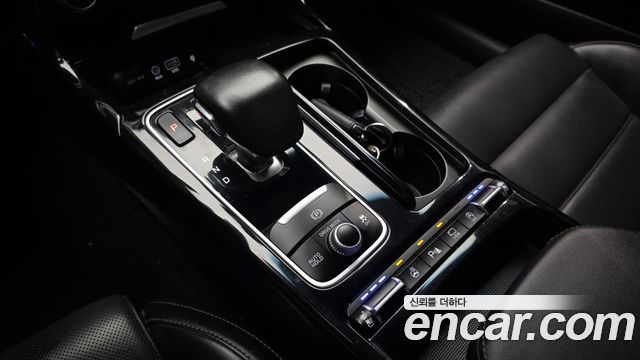 Kia Stinger 2018 — photo 12