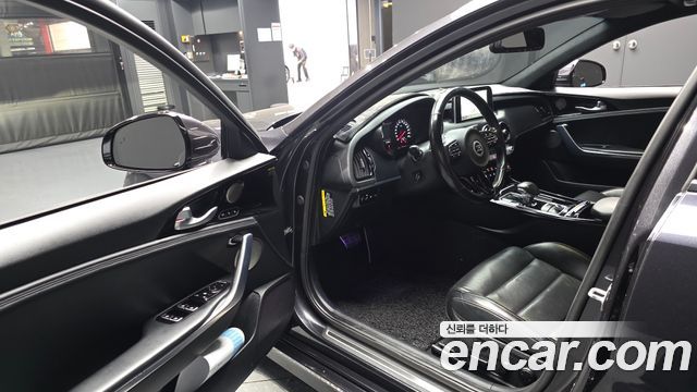 Kia Stinger 2018 — photo 13