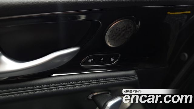 Kia Stinger 2018 — photo 25