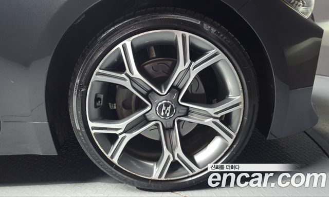 Kia Stinger 2018 — photo 7