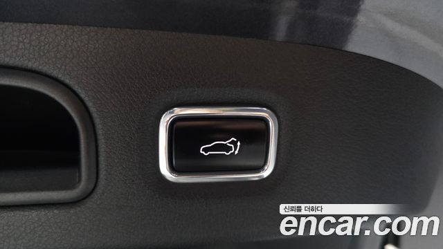 Kia Stinger 2018 — photo 32