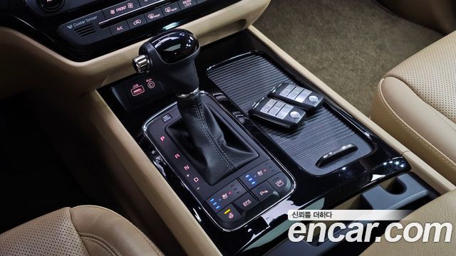 Kia Canival 2016 — photo 12