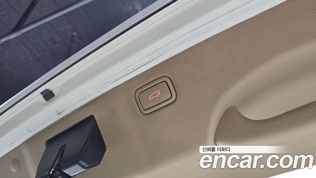 Kia Canival 2016 — photo 24