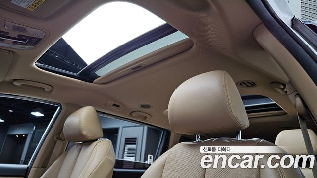 Kia Canival 2016 — photo 27