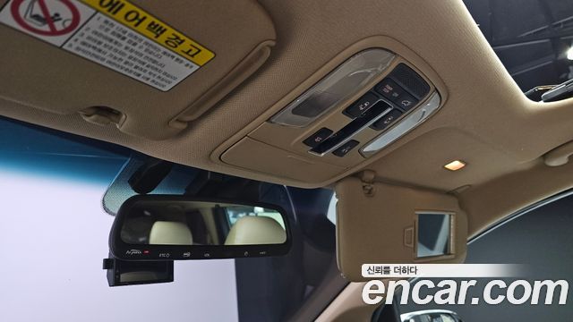 Kia Canival 2016 — photo 28