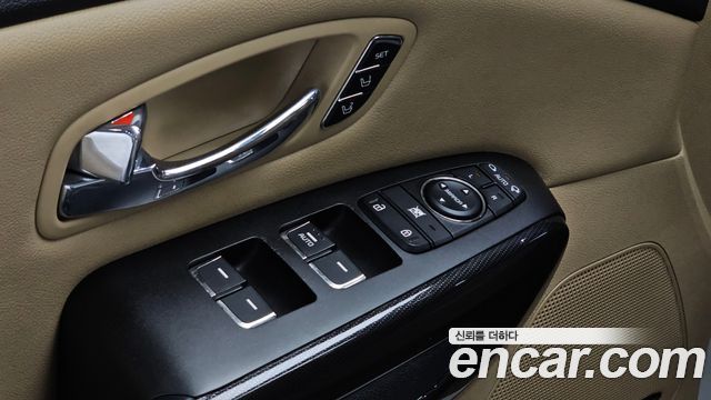 Kia Canival 2016 — photo 30