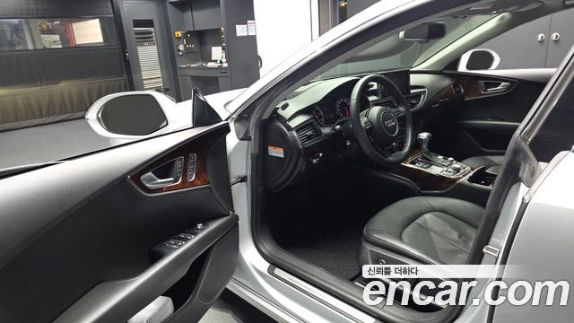 Audi A7 2014 — photo 10