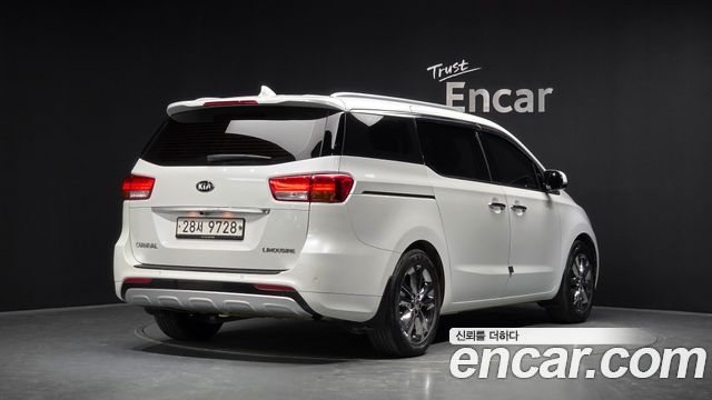 Kia Canival 2016 — photo 2