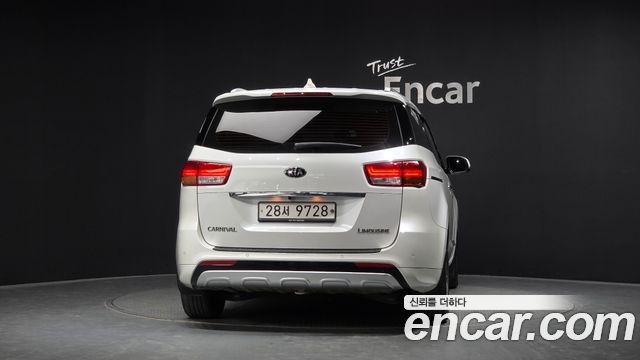Kia Canival 2016 — photo 4