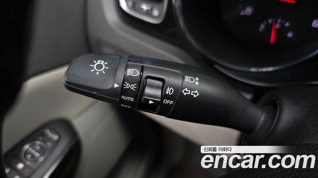 Kia Canival 2016 — photo 25