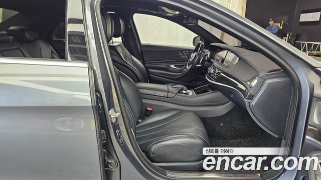 Mercedes-Benz S-Class 2017 — photo 11
