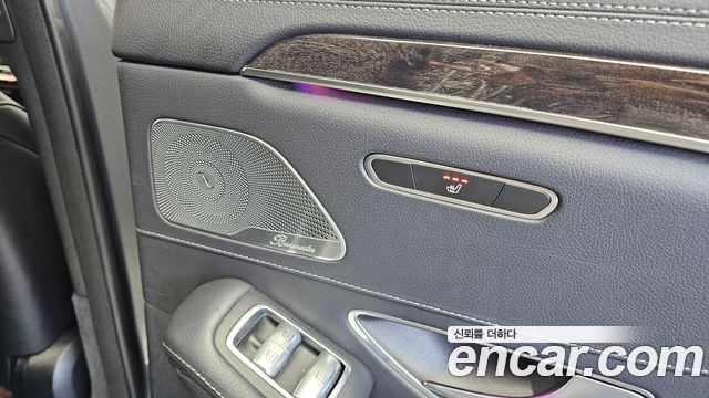 Mercedes-Benz S-Class 2017 — photo 19