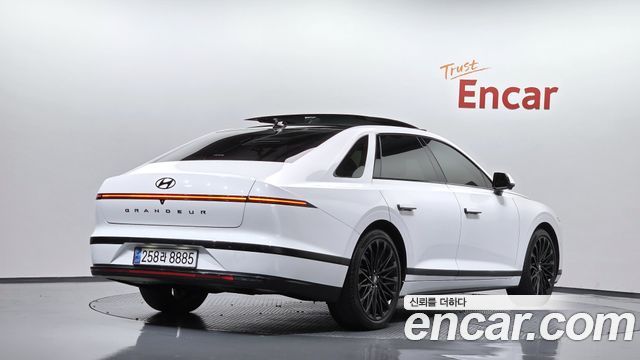 Hyundai Grandeur 2023 — photo 2