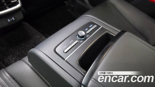 Hyundai Grandeur 2023 — photo 35