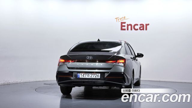 Hyundai AVANTE 2025 — photo 4