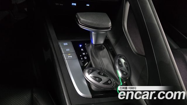 Hyundai AVANTE 2025 — photo 9