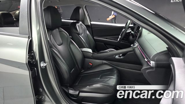 Hyundai AVANTE 2025 — photo 11