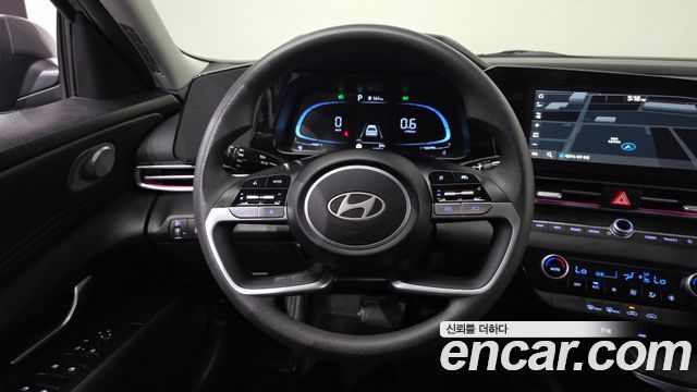 Hyundai AVANTE 2025 — photo 13