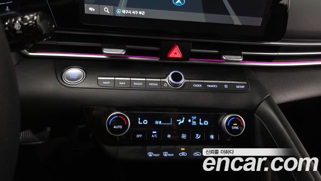 Hyundai AVANTE 2025 — photo 18