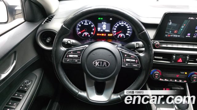 Kia K3 2019 — photo 13