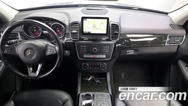 Mercedes-Benz GLE-Class 2016 — photo 7