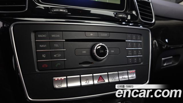 Mercedes-Benz GLE-Class 2016 — photo 16
