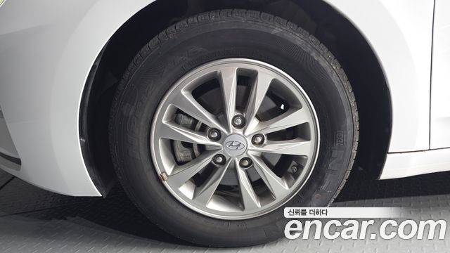 Hyundai AVANTE 2020 — photo 5