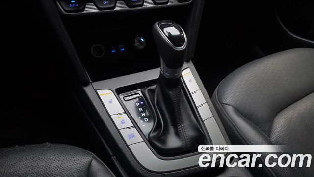 Hyundai AVANTE 2020 — photo 9