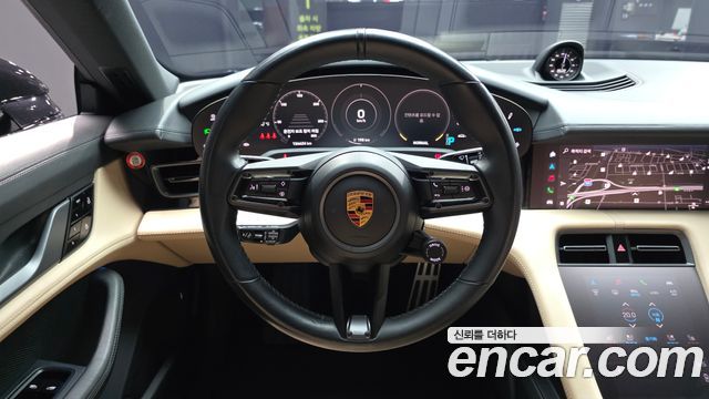 Porsche Taycan 2021 — photo 19