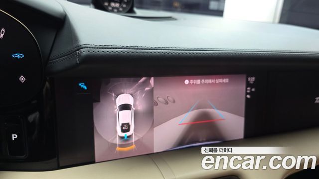 Porsche Taycan 2021 — photo 21