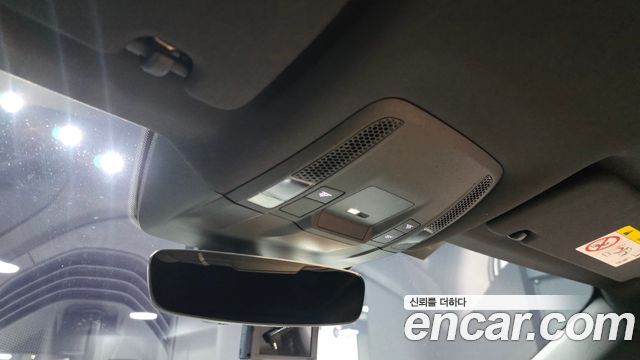 Porsche Taycan 2021 — photo 23