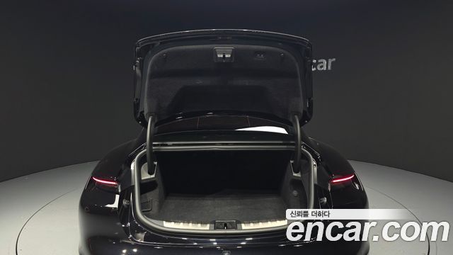 Porsche Taycan 2021 — photo 35