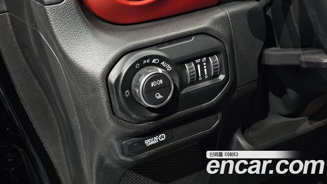 Jeep Gladiator 2021 — photo 18