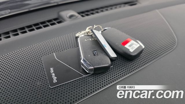 Kia K5 2023 — photo 19