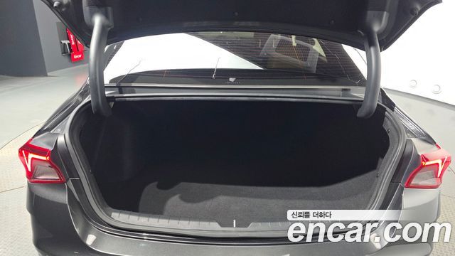 Kia K5 2023 — photo 20