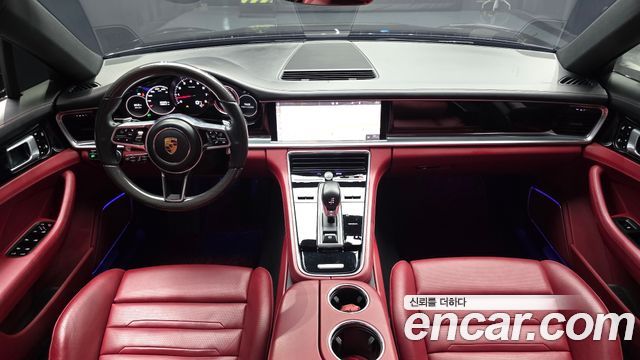 Porsche Panamera 2019 — photo 7