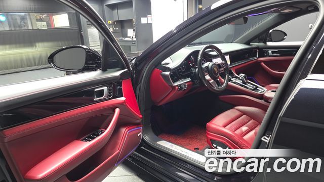 Porsche Panamera 2019 — photo 10