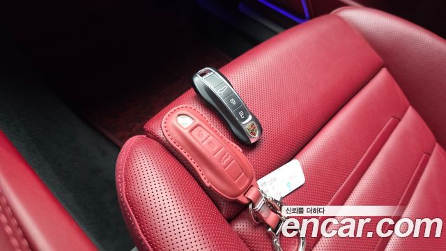 Porsche Panamera 2019 — photo 18
