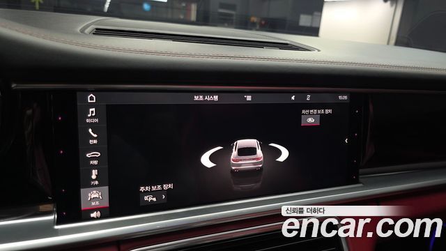 Porsche Panamera 2019 — photo 19