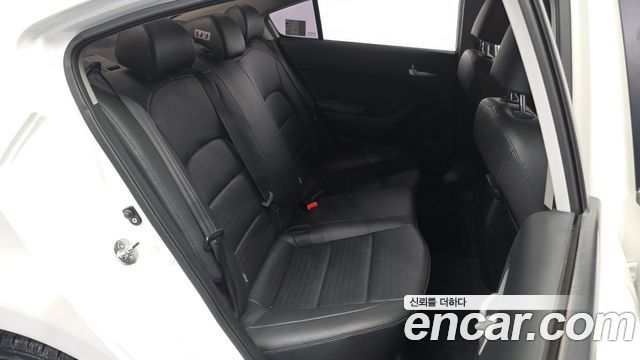 Kia K3 2018 — photo 18