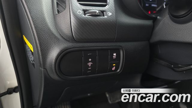 Kia K3 2018 — photo 24