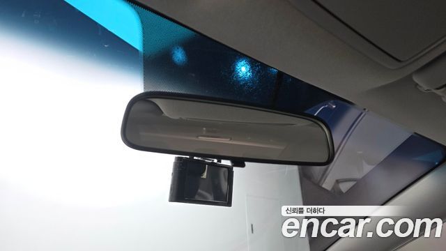 Kia K3 2018 — photo 25