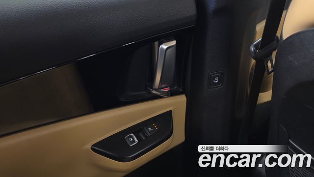 Kia Canival 2023 — photo 25