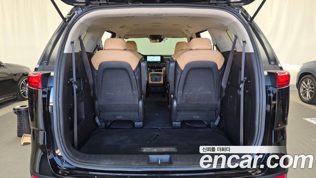 Kia Canival 2023 — photo 26