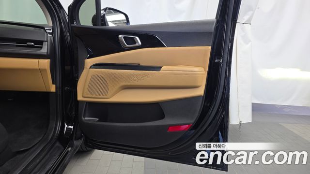 Kia Canival 2023 — photo 15